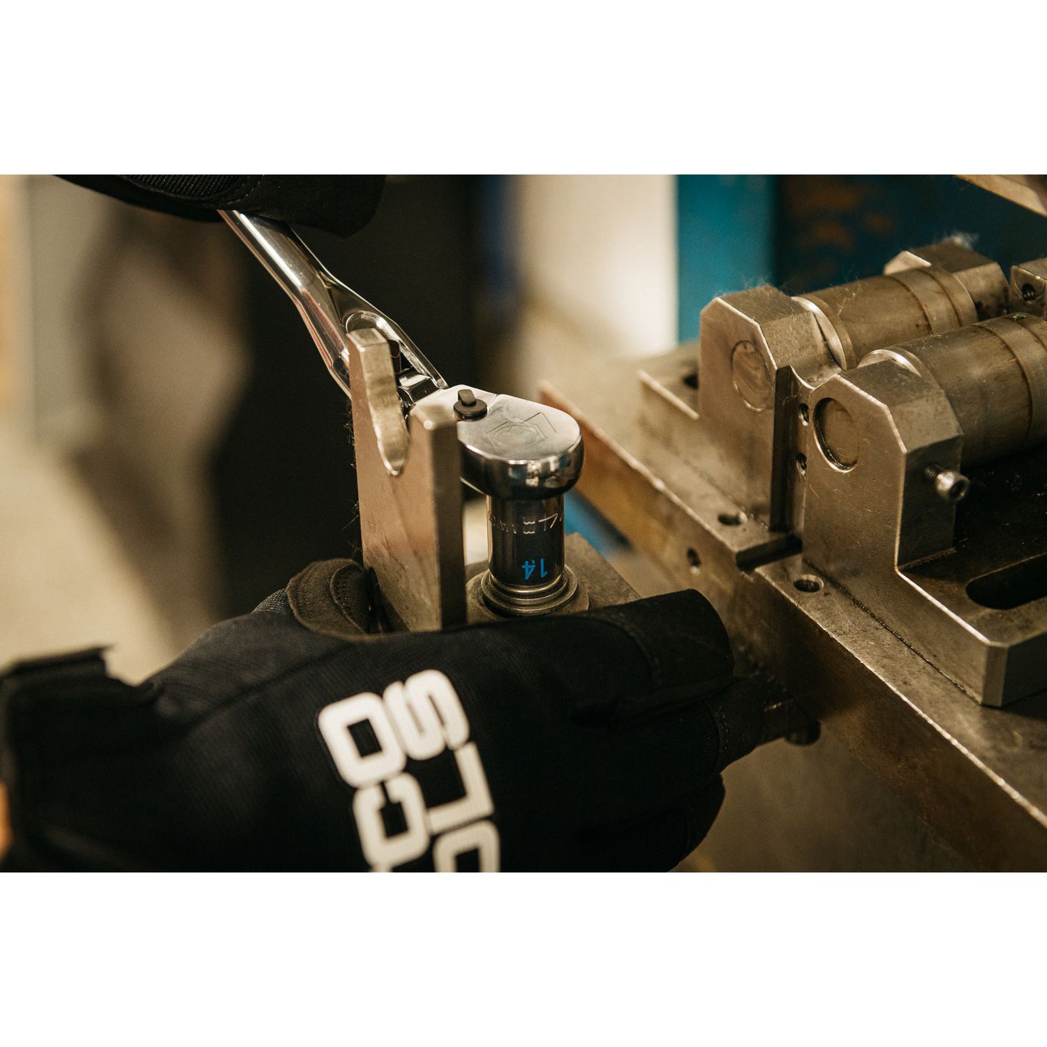 3/8" DRIVE 17-1/2" EIGHTY8 TOOTH LOCKING FLEX RATCHET