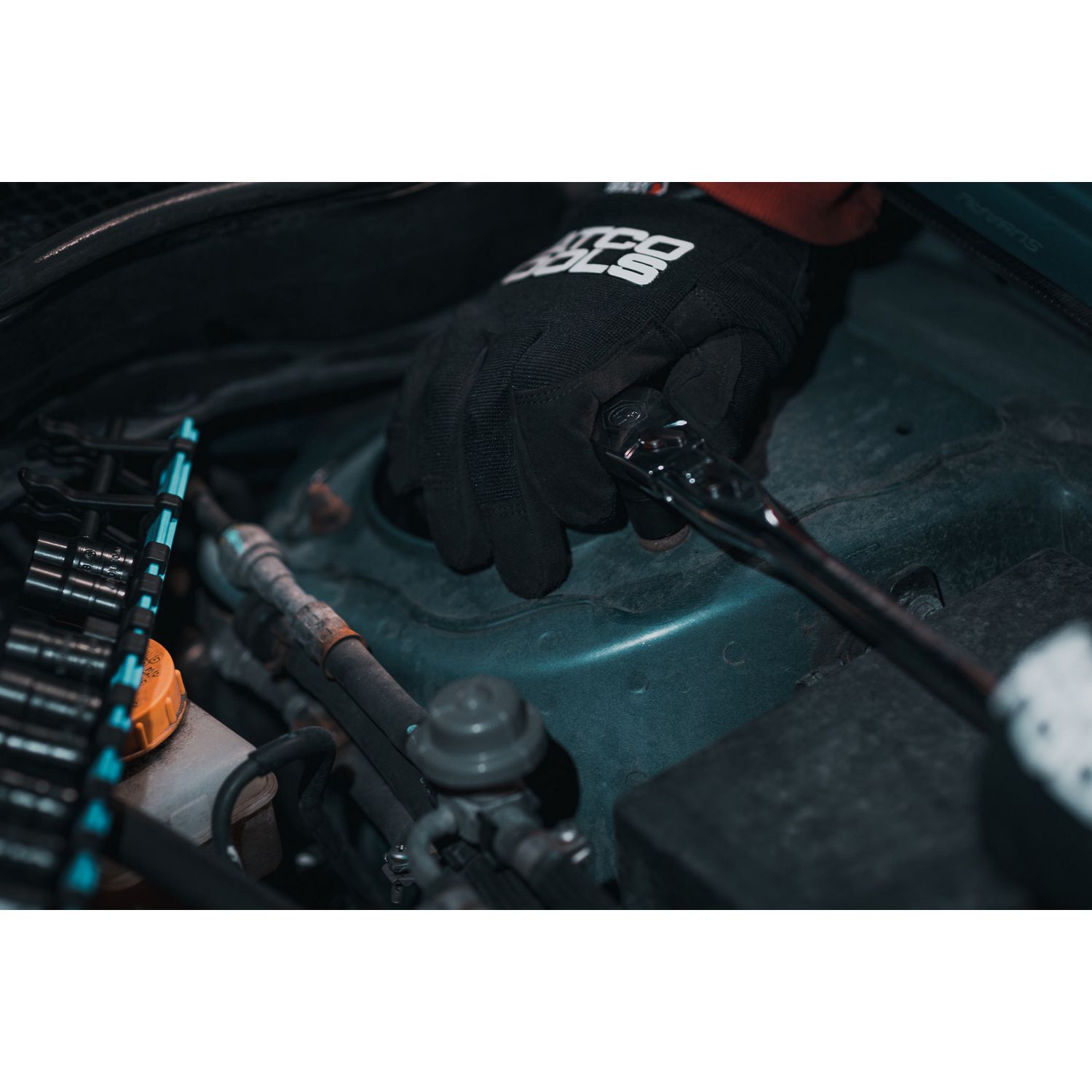 21-3-8-drive-12-1-2-eighty8-tooth-locking-flex-head-ratchet-with-ergo-handle-orange-1.jpg