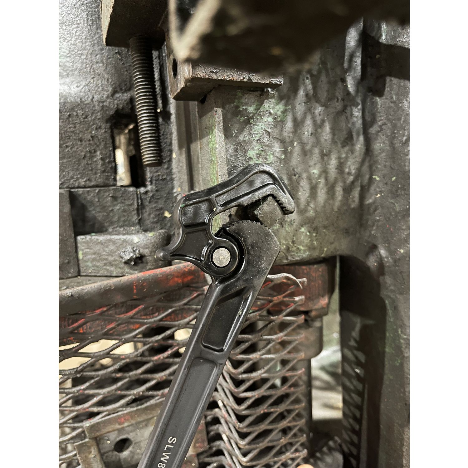 23-2-piece-spring-loaded-heavy-duty-wrench-set-1.jpg