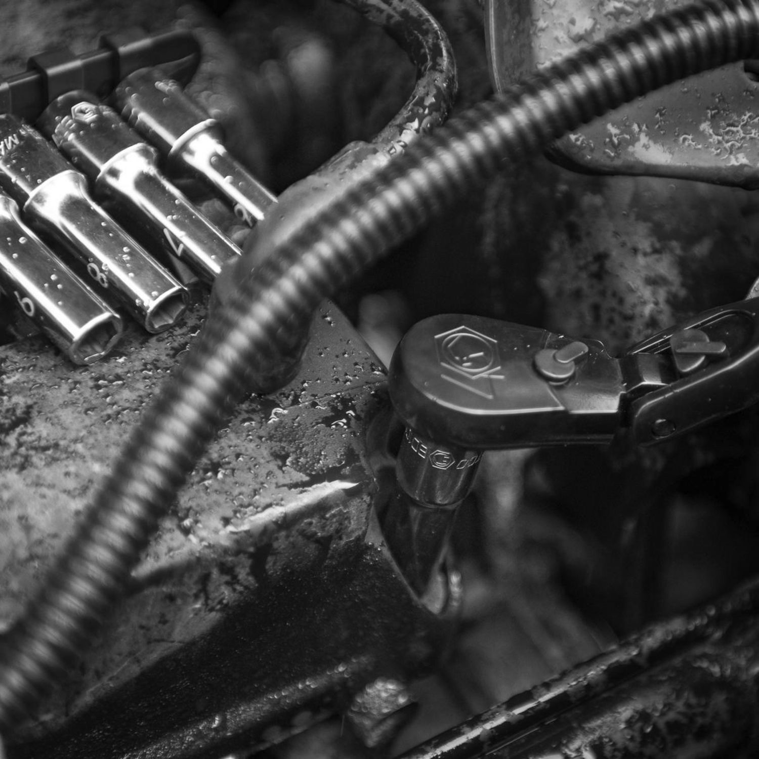 6-3-8-drive-12-1-2-eighty8-tooth-black-chrome-locking-flex-ratchet-with-ergo-handle-green-1.jpg