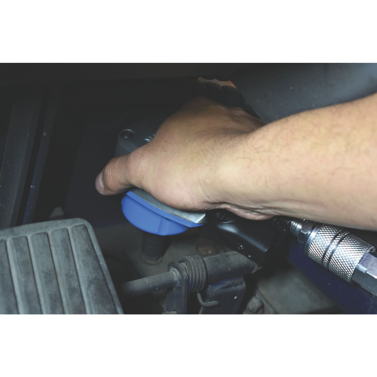 6497-3-8-drive-pneumatic-palm-impact-wrench-blue-1.jpg
