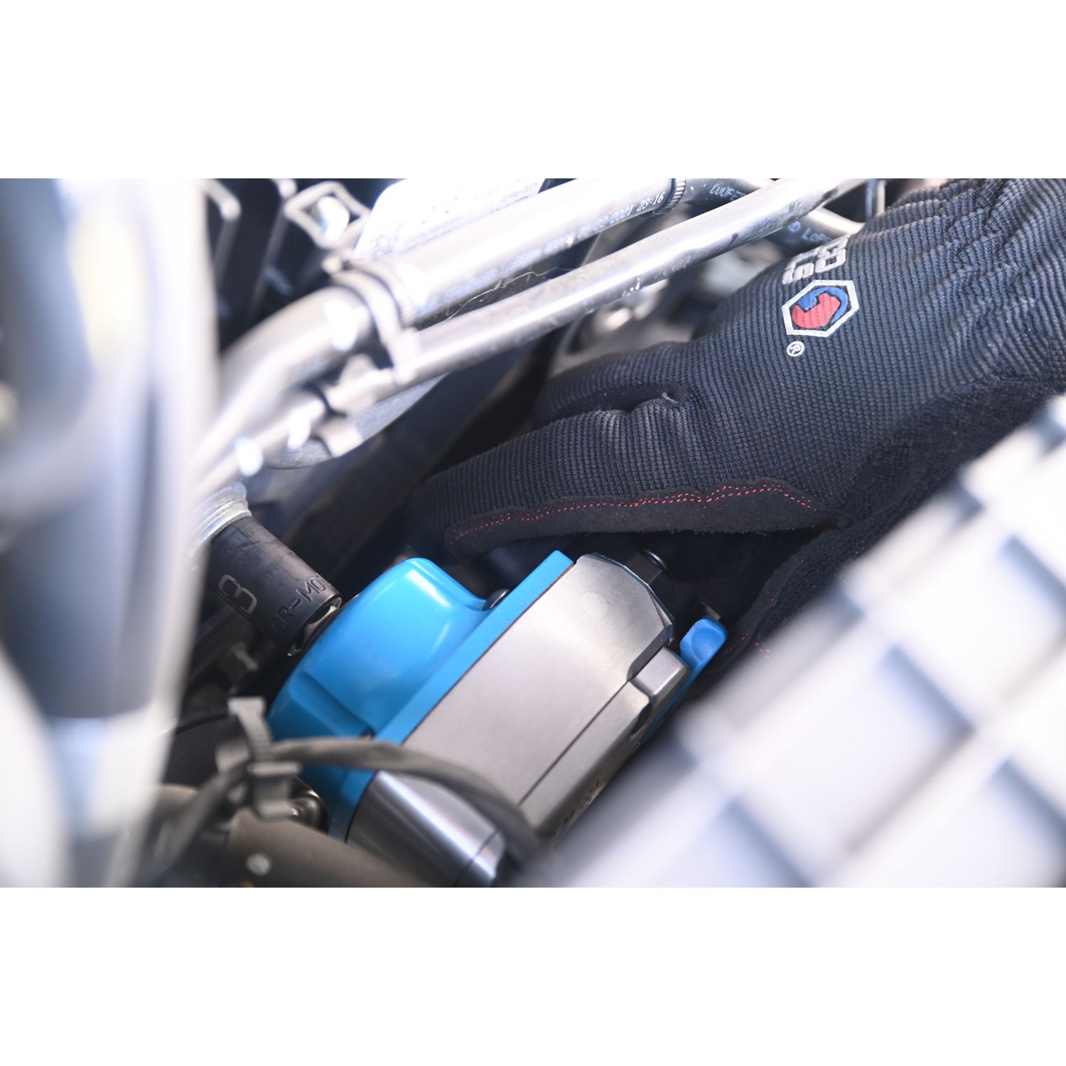 6497-3-8-drive-pneumatic-palm-impact-wrench-blue-1.jpg
