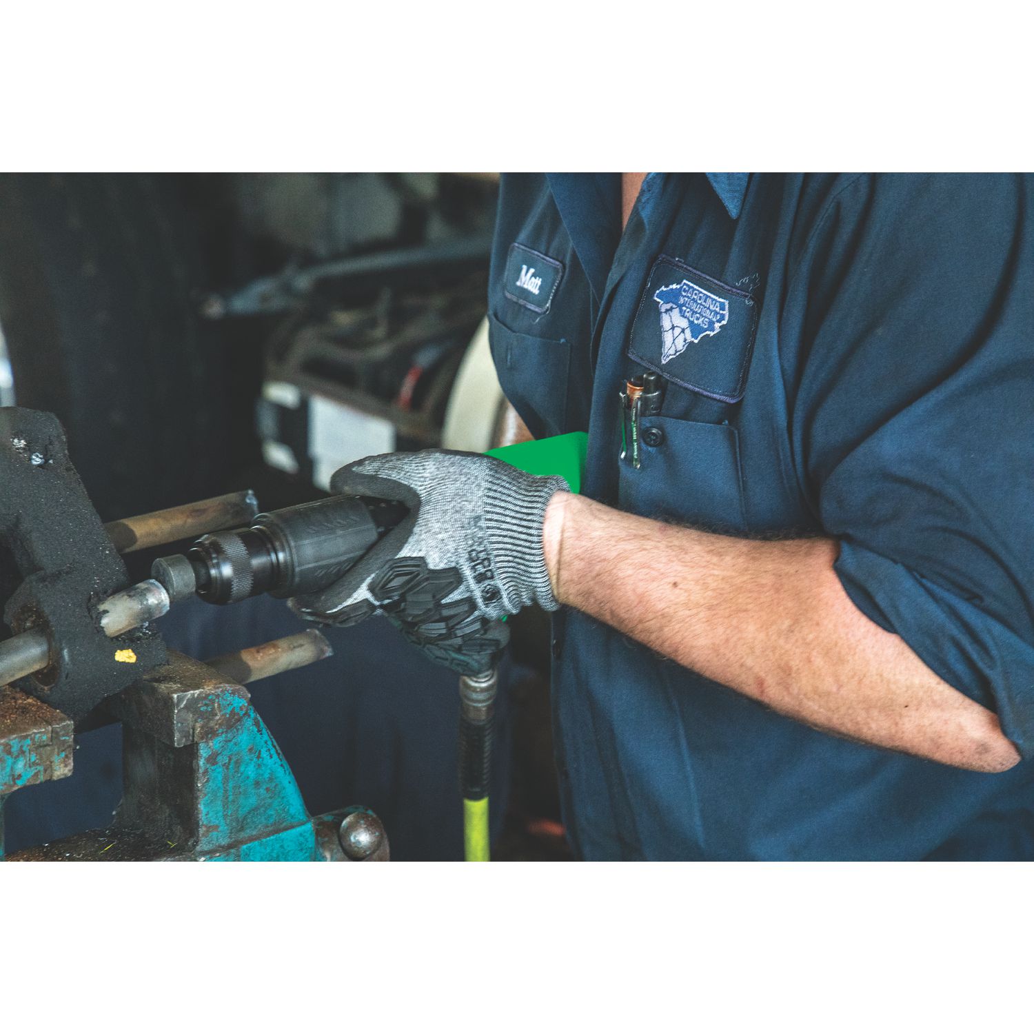 6505-long-barrel-pneumatic-air-hammer-green-1.jpg